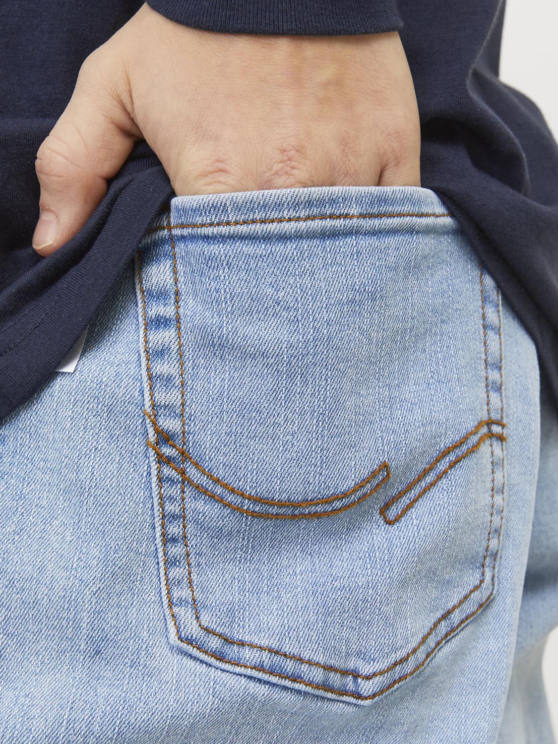 model_shot-detail